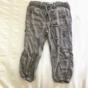 Abercrombie Silky Gray Cargo Capris